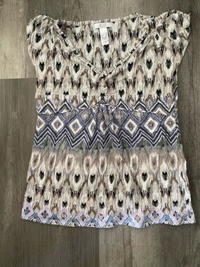 Liz Claiborne Beige & Lavender Geometric V-Neck Tunic
